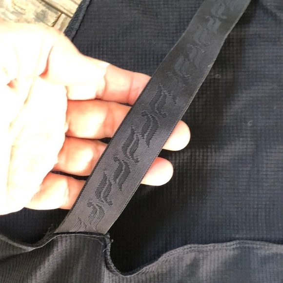 Fabletics black tank. - Picture 7 of 7